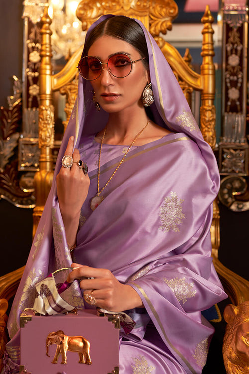 Load image into Gallery viewer, Exquisite Lavender Soft Banarasi Silk Saree With Devastating Blouse Piece
