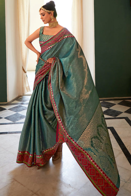 Load image into Gallery viewer, Blissful Rama Kanjivaram Silk Saree With Flameboyant Blouse Piece
