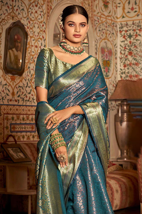 Load image into Gallery viewer, Extraordinary Rama Kanjivaram Silk Saree With Gorgeous Blouse Piece
