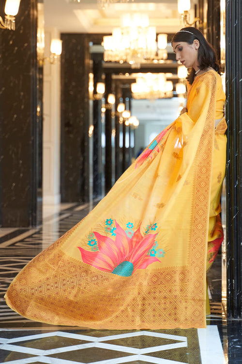 Load image into Gallery viewer, Pretty Yellow Cotton Silk Saree With Gleaming Blouse Piece
