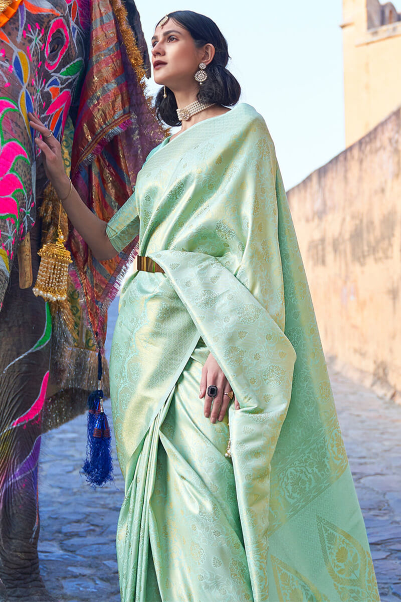 Admirable Pista Kanjivaram Silk Saree with Imbrication Blouse Piece