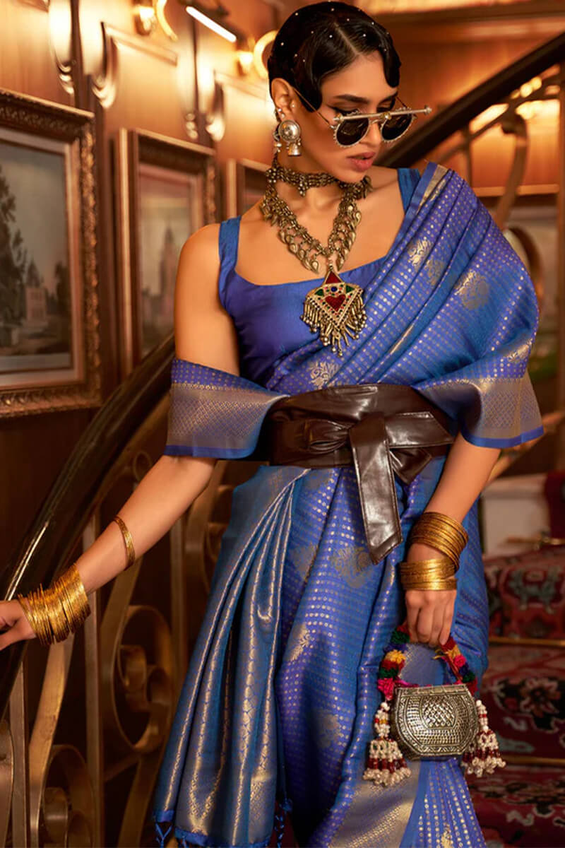 Incredible Royal Blue Kanjivaram Silk Saree with Exuberant Blouse Piece