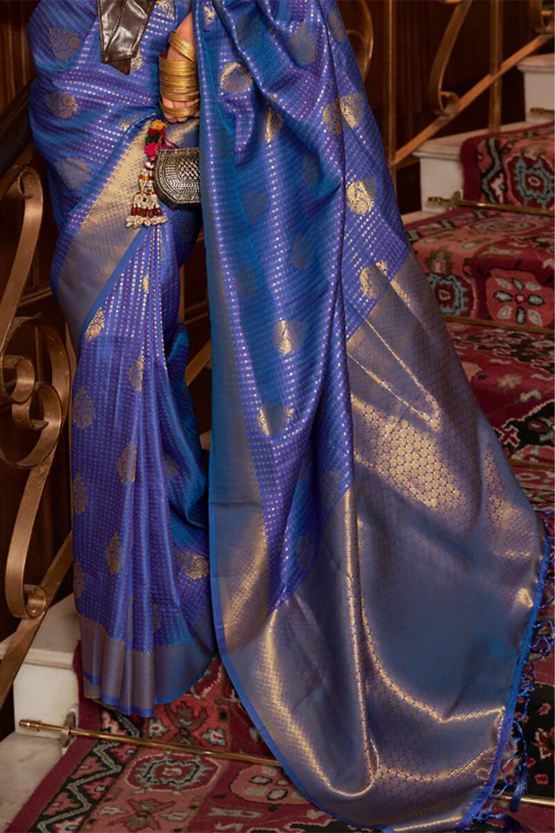 Incredible Royal Blue Kanjivaram Silk Saree with Exuberant Blouse Piece