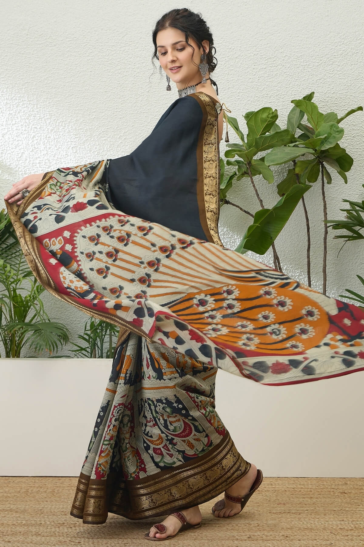 Excellent Black Kalamkari Printed Cotton Silk Saree With Trendy Blouse Piece