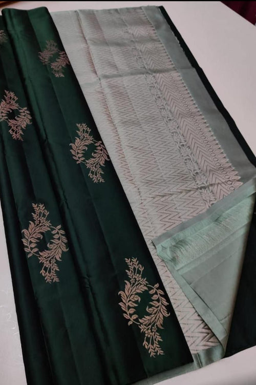 Load image into Gallery viewer, Adoring Dark Green Soft Silk Saree With Flameboyant Blouse Piece
