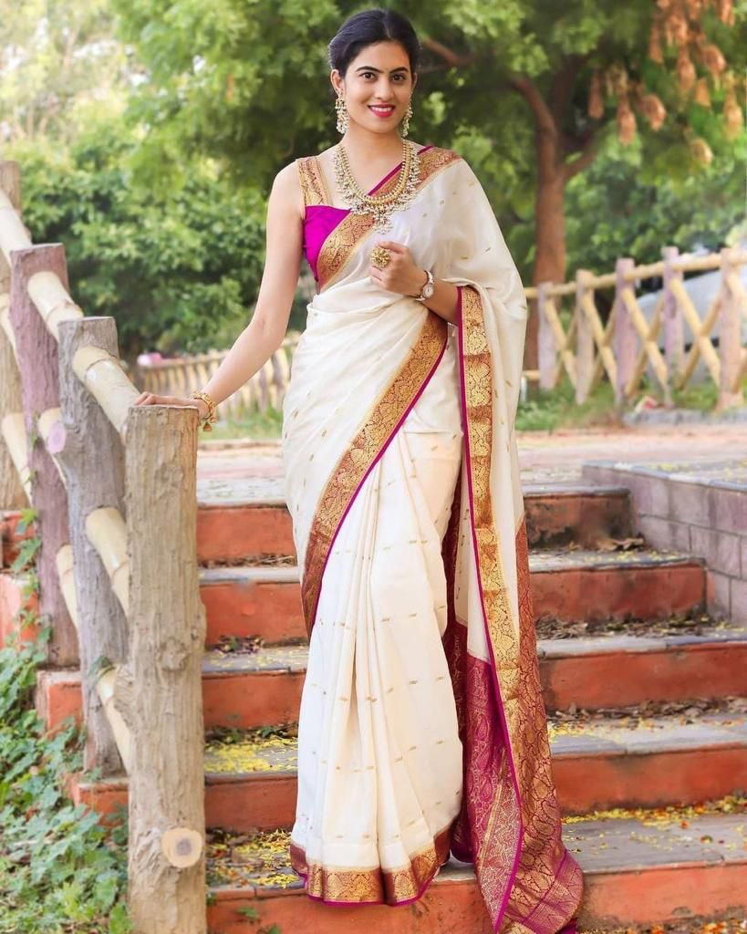 Lissome Off White Soft Silk Saree With Admirable Blouse Piece