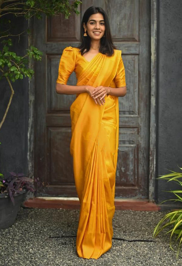 Serendipity Yellow Soft Silk Saree With Susurrous Blouse Piece