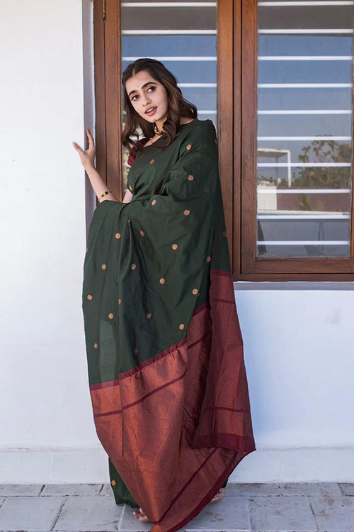 Load image into Gallery viewer, Vestigial Dark Green Soft Silk Saree With Staggering Blouse Piece
