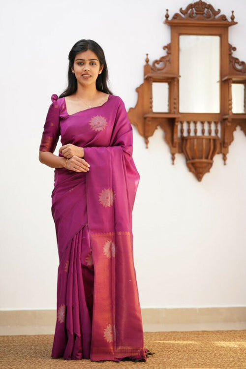 Load image into Gallery viewer, Luxuriant Purple Soft Silk Saree With Snappy Blouse Piece
