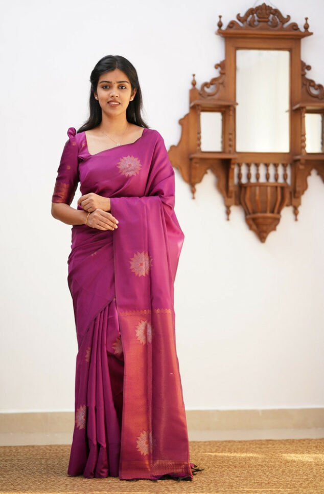 Luxuriant Purple Soft Silk Saree With Snappy Blouse Piece