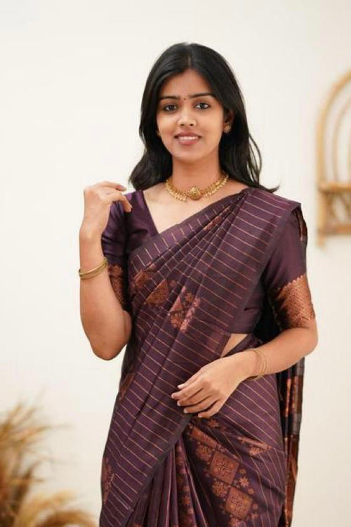 Load image into Gallery viewer, Gorgeous Purple Soft Silk Saree With Stylish Blouse Piece
