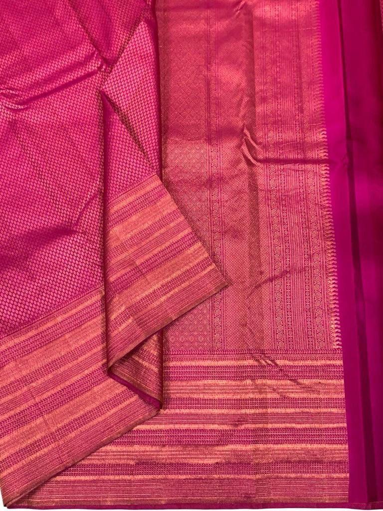 Imaginative Dark Pink Soft Silk Saree With Zephyr Blouse Piece