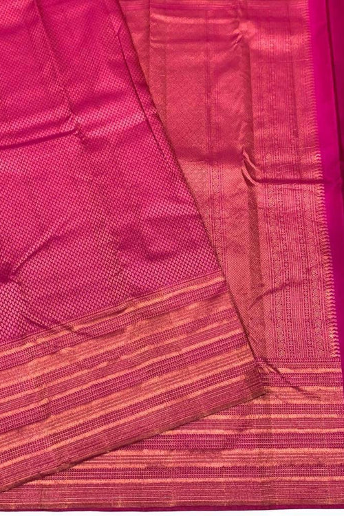 Load image into Gallery viewer, Imaginative Dark Pink Soft Silk Saree With Zephyr Blouse Piece
