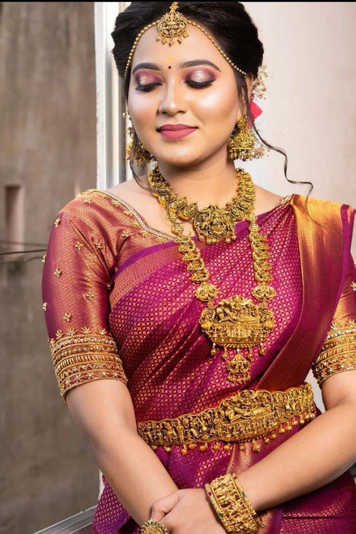 Load image into Gallery viewer, Luxuriant Dark Pink Soft Silk Saree With Majestic Blouse Piece
