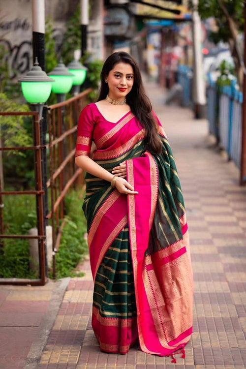 Load image into Gallery viewer, Whimsical Dark Green Soft Silk Saree With Beguiling Blouse Piece
