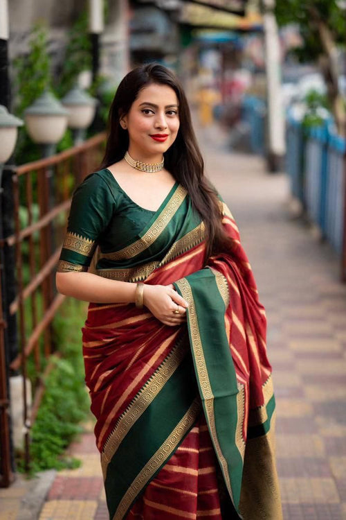 Load image into Gallery viewer, Splendorous Maroon Soft Silk Saree With Enamoring Blouse Piece
