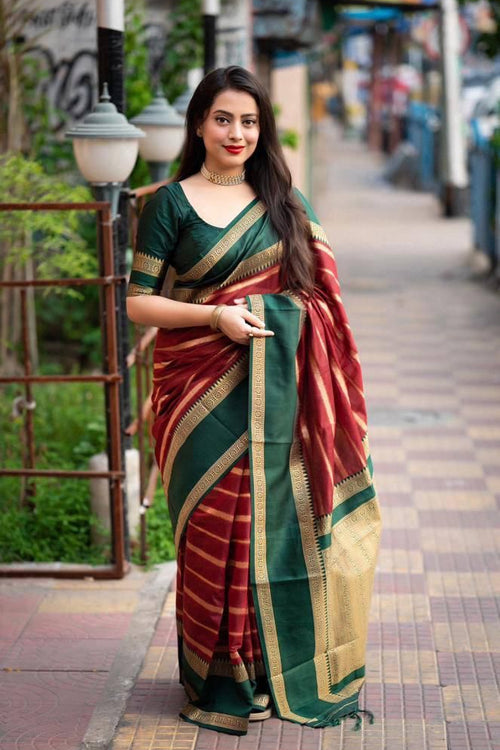 Load image into Gallery viewer, Splendorous Maroon Soft Silk Saree With Enamoring Blouse Piece
