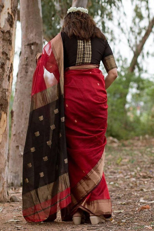 Load image into Gallery viewer, Blooming Red Cotton Silk Saree With Wonderful Blouse Piece
