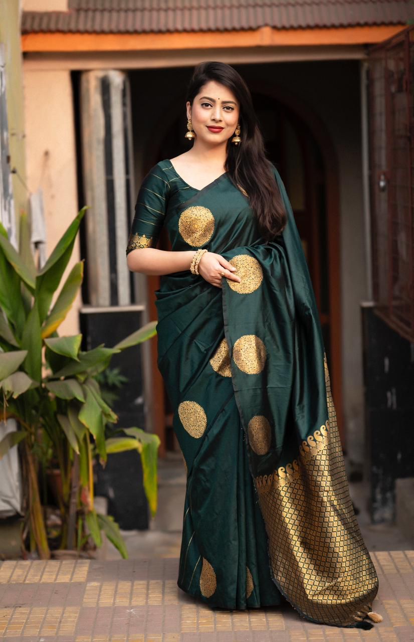 Ideal Dark Green Soft Silk Saree With Mesmeric Blouse Piece