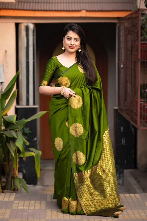 Load image into Gallery viewer, Gorgeous Green Soft Silk Saree With Sophisticated Blouse Piece
