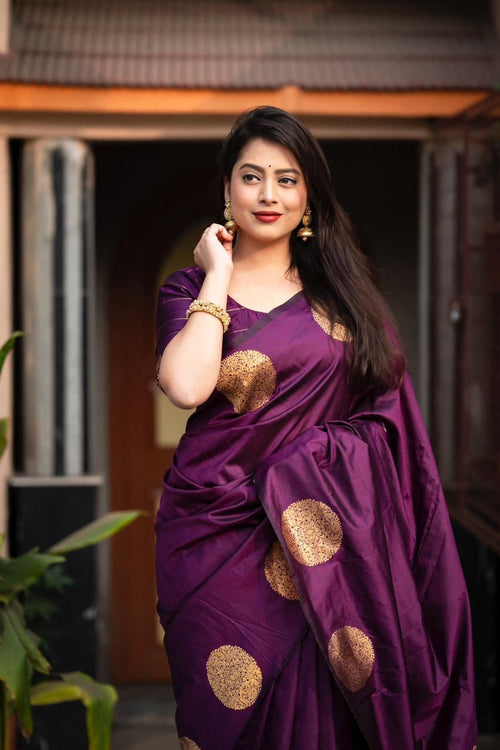 Load image into Gallery viewer, Fairytale Purple Soft Silk Saree With Comely Blouse Piece
