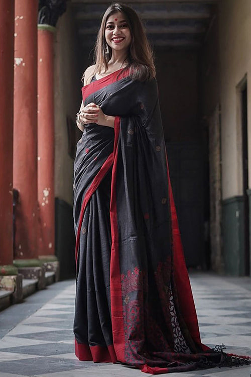 Load image into Gallery viewer, Imbrication Black Cotton Silk Saree With Scintilla Blouse Piece
