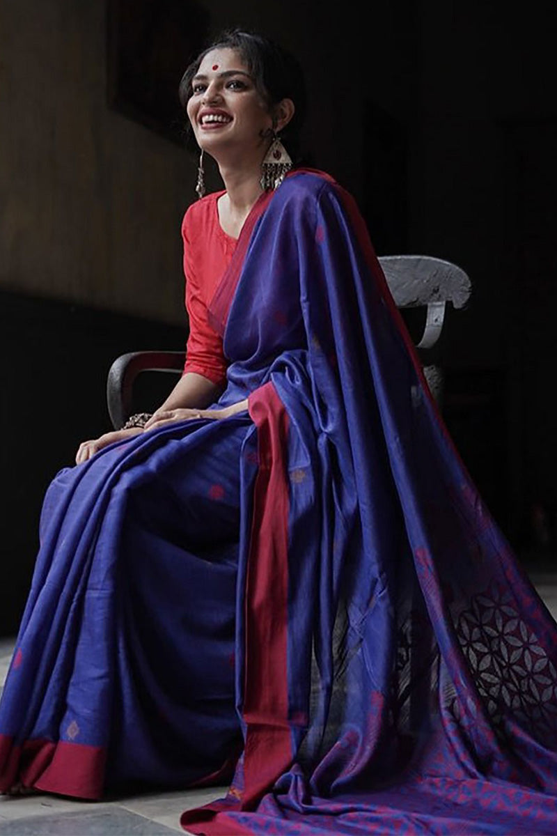 Devastating Blue Cotton Silk Saree With Felicitous Blouse Piece