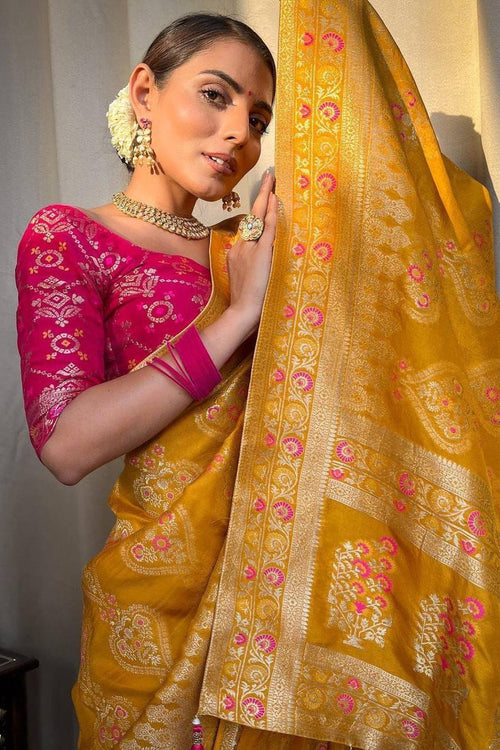 Load image into Gallery viewer, Desirable Yellow Soft Silk Saree With Classic Blouse Piece
