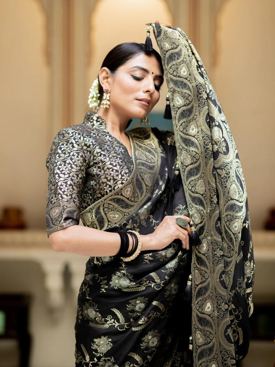 Blissful Black Soft Silk Saree With Angelic Blouse Piece