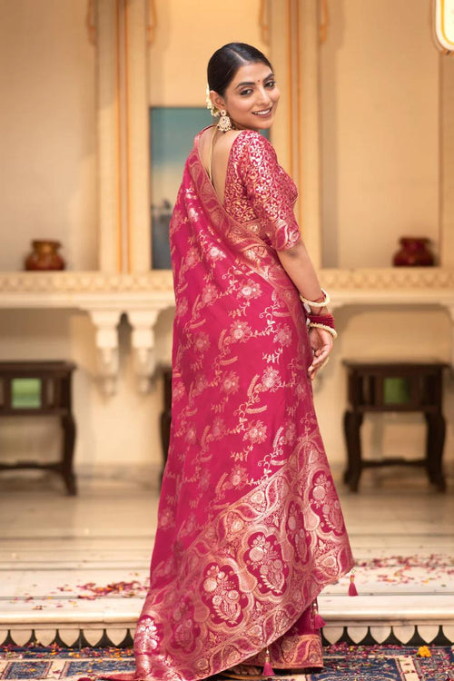 Load image into Gallery viewer, Chatoyant Dark Pink Soft Silk Saree With Chatoyant Blouse Piece
