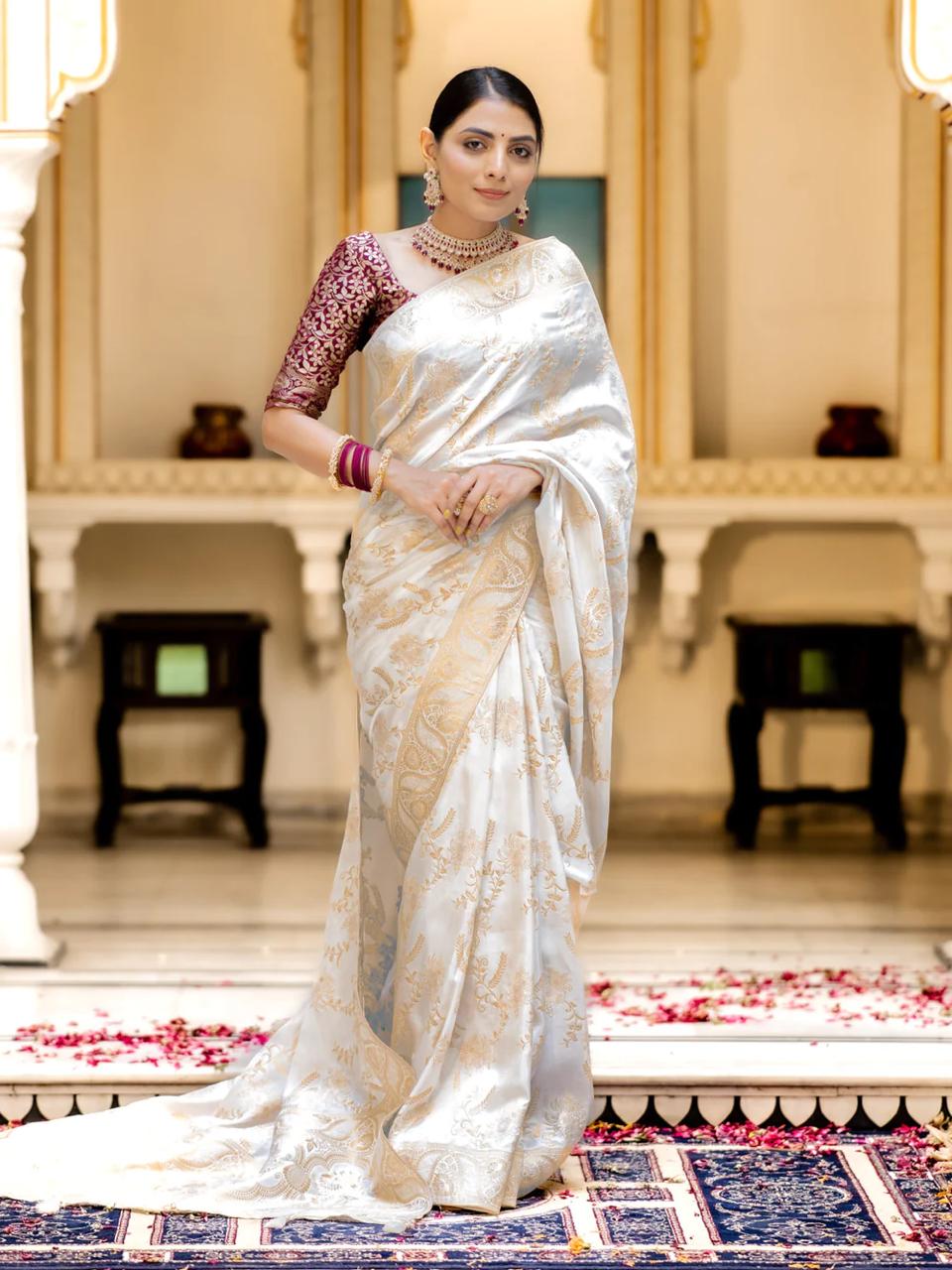 Snappy Off White Soft Silk Saree With Transcendent Blouse Piece