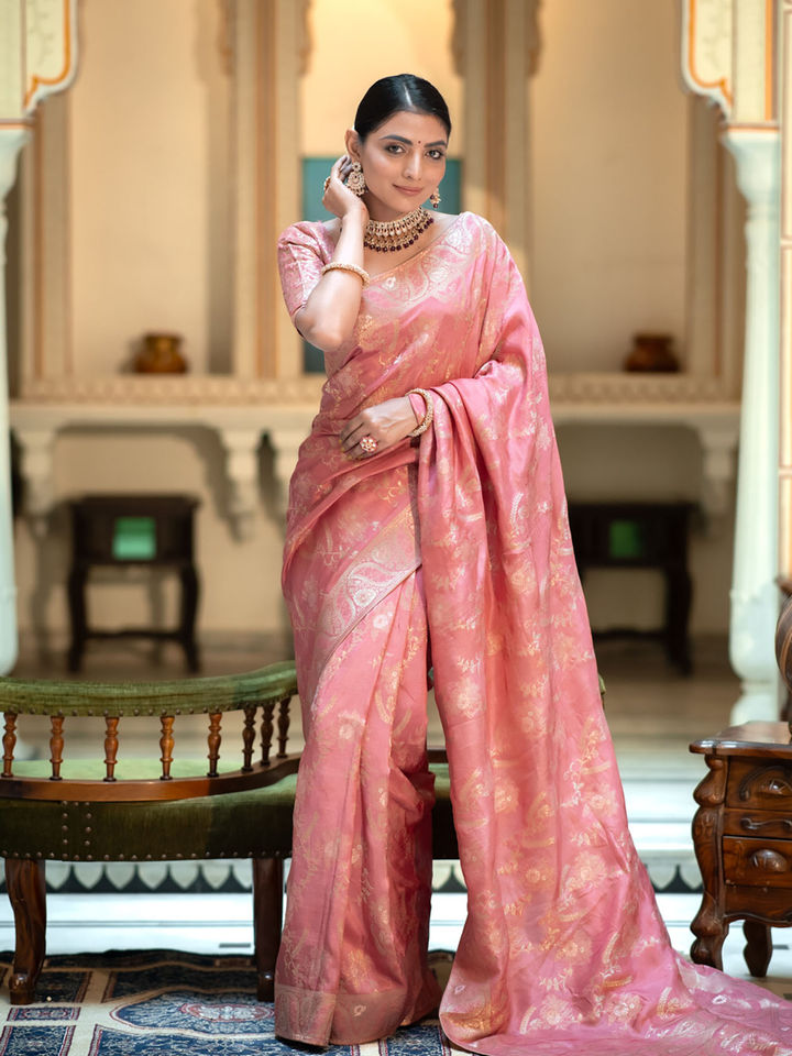 Redolent Peach Soft Silk Saree With Lagniappe Blouse Piece