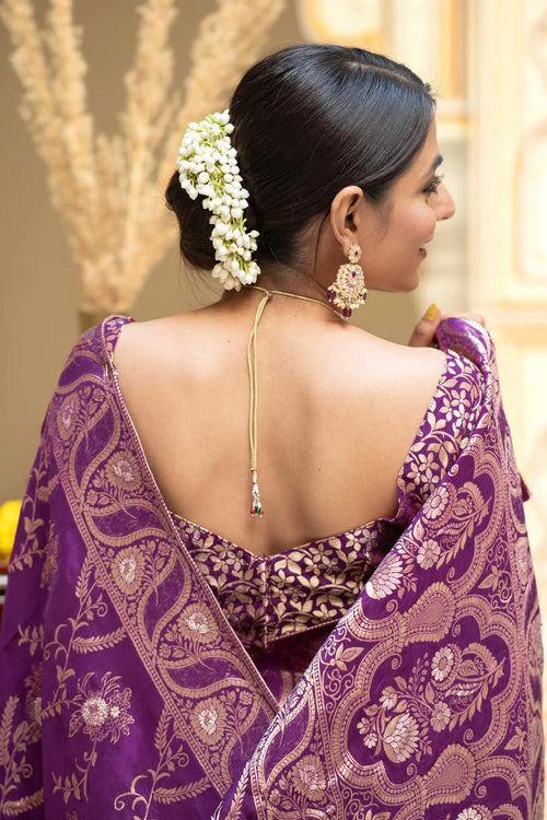 Load image into Gallery viewer, Splendiferous Purple Soft Silk Saree With Petrichor Blouse Piece
