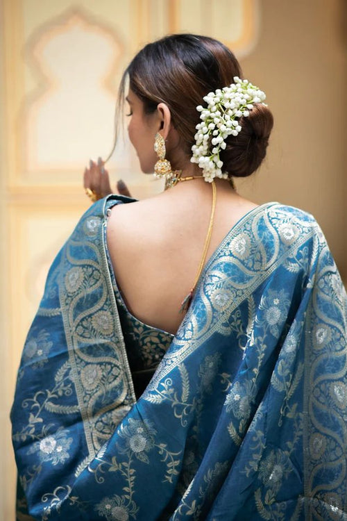 Load image into Gallery viewer, Epiphany Rama Soft Silk Saree With Embrocation Blouse Piece
