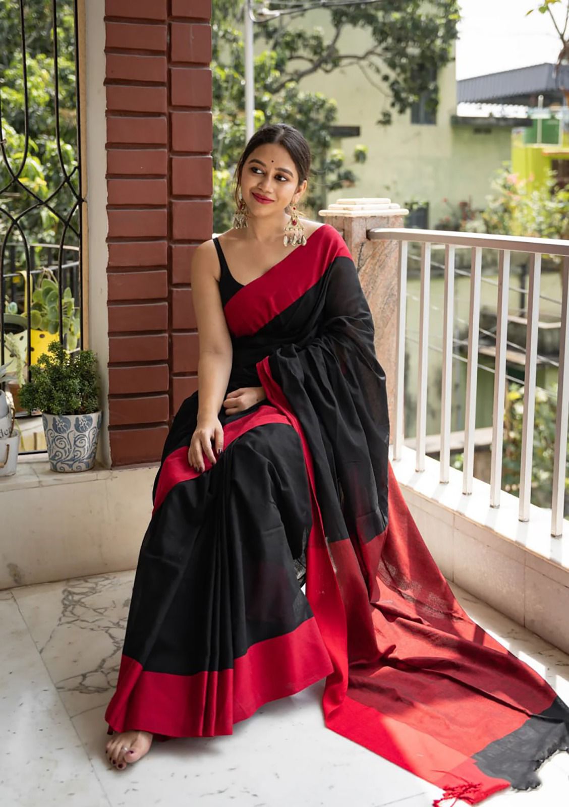 Beautiful Black Cotton Silk Saree With Designer Blouse Piece