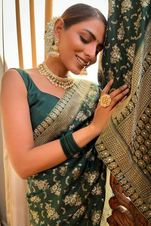 Load image into Gallery viewer, Adorning Dark Green Soft Silk Saree With Energetic Blouse Piece
