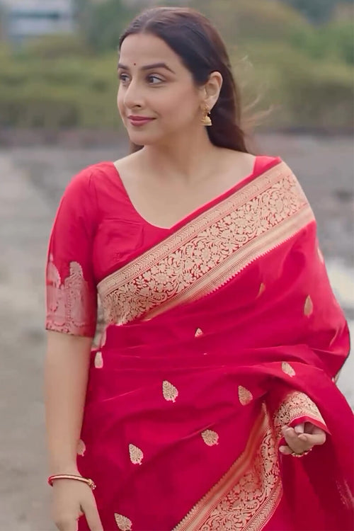 Load image into Gallery viewer, Tempting Dark Pink Soft Silk Saree With Vivacious Blouse Piece
