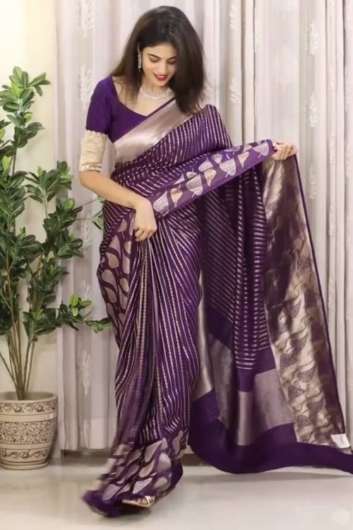 Load image into Gallery viewer, Sempiternal Purple Soft Silk Saree With Lassitude Blouse Piece
