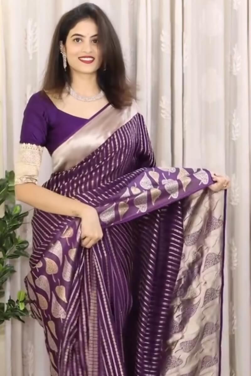 Sempiternal Purple Soft Silk Saree With Lassitude Blouse Piece