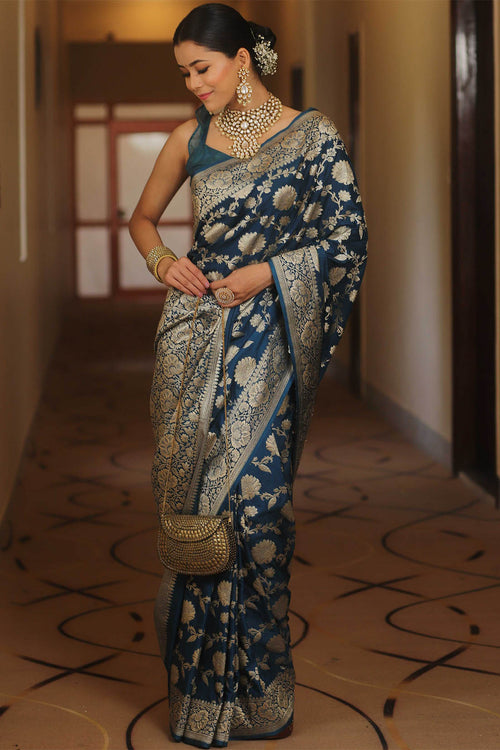 Load image into Gallery viewer, Desultory Navy Blue Soft Silk Saree With Lissome Blouse Piece
