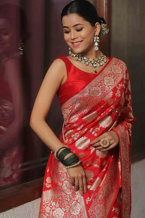 Load image into Gallery viewer, Sumptuous Red Soft Silk Saree With Symmetrical Blouse Piece
