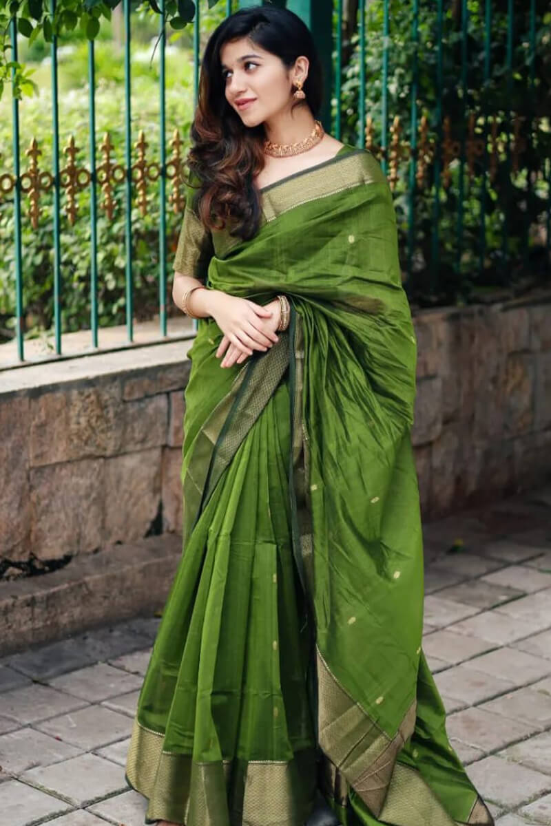 Dazzling Green Cotton Silk Saree With Beautiful Blouse Piece