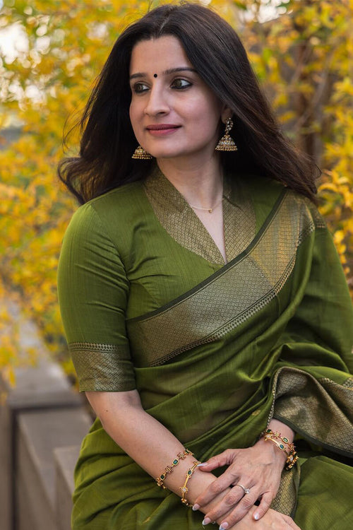 Load image into Gallery viewer, Lissome Green Cotton Silk Saree With Ratatouille Blouse Piece
