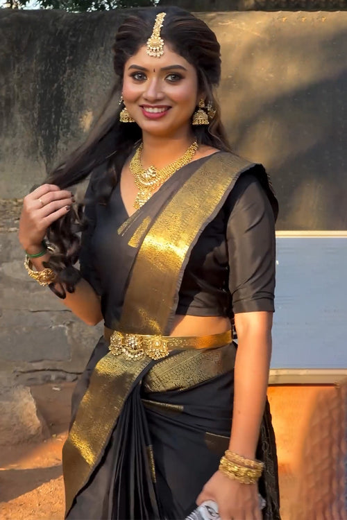 Load image into Gallery viewer, Classic Black Soft Silk Saree With Majesty Blouse Piece
