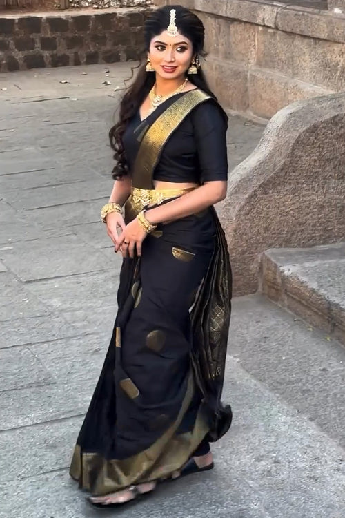 Load image into Gallery viewer, Classic Black Soft Silk Saree With Majesty Blouse Piece
