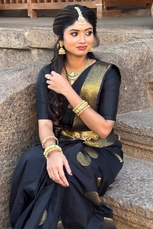 Load image into Gallery viewer, Classic Black Soft Silk Saree With Majesty Blouse Piece
