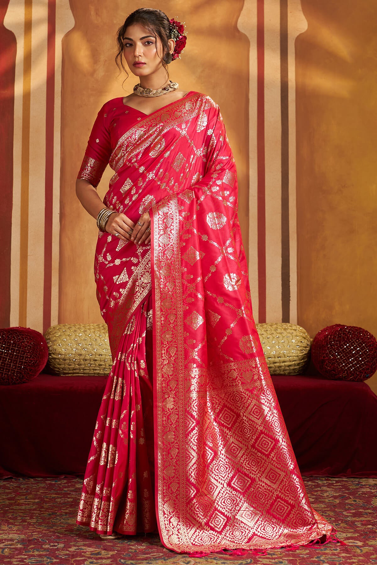 Majestic Dark Pink Pure Banarasi Silk Saree With Whimsical Blouse Piece