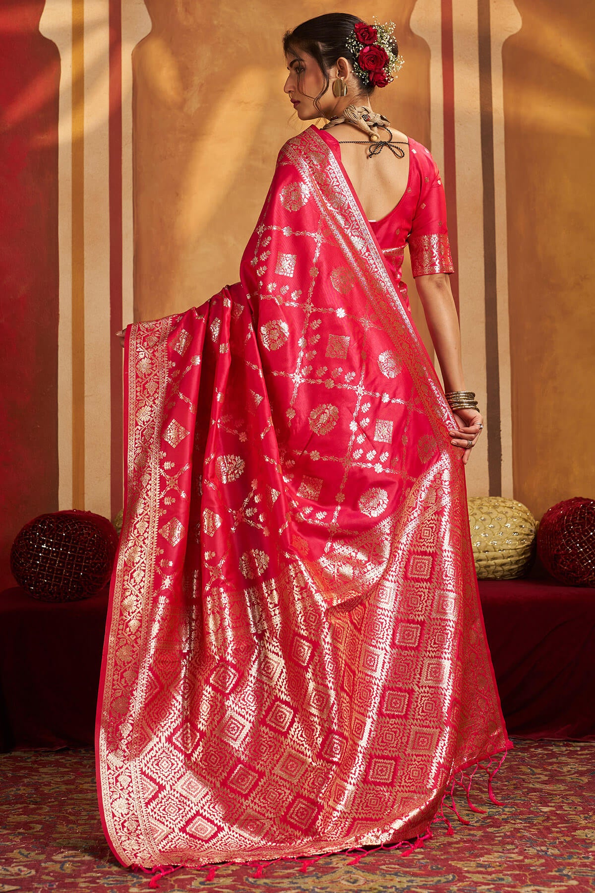 Majestic Dark Pink Pure Banarasi Silk Saree With Whimsical Blouse Piece