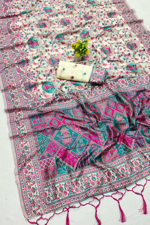 Load image into Gallery viewer, Susurrous Beige Pashmina Saree With Phenomenal Blouse Piece
