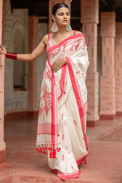Profuse Off White Cotton Silk Saree With Radiant Blouse Piece